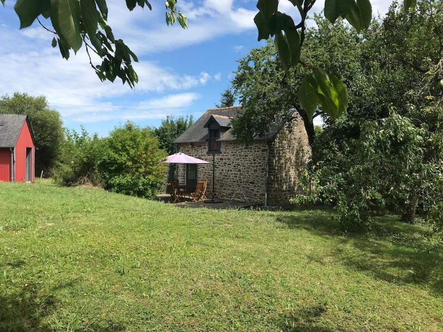 Maisonnette Au Pied Du Mont Dol Mont-Dol Exterior foto